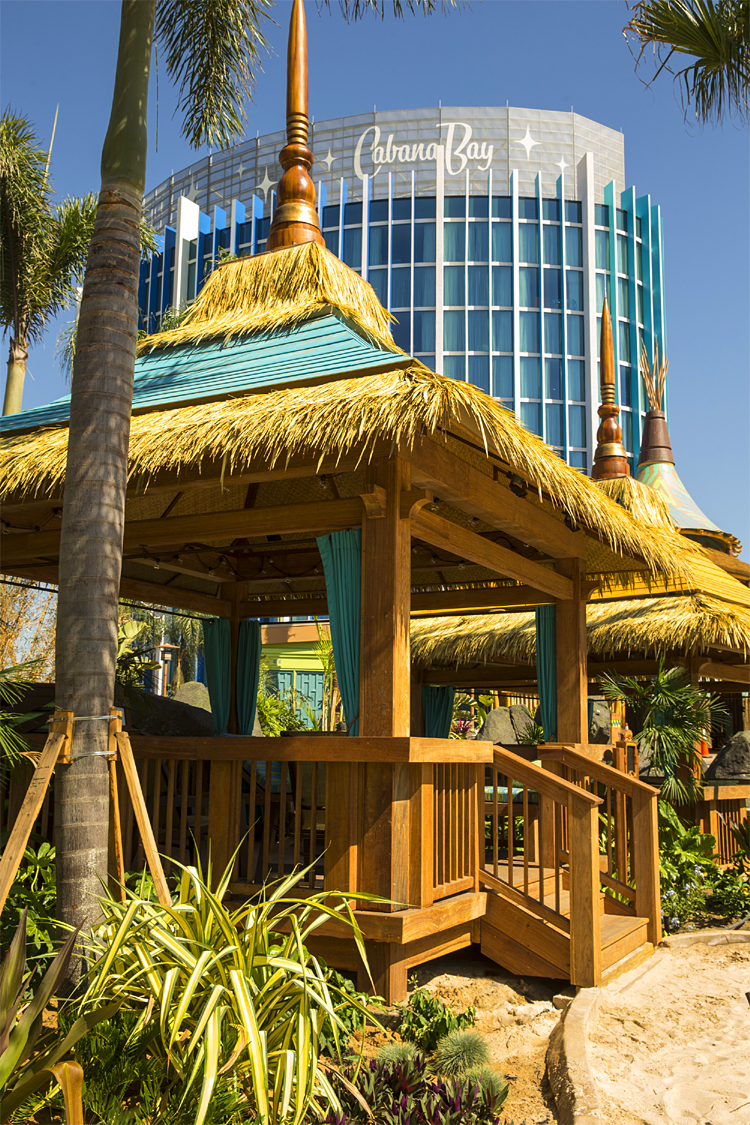Universal Resorts Volcano Bay Private Cabanas